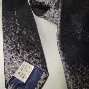 Vintage Neil Martin Men's Tie (Navy/Gold)